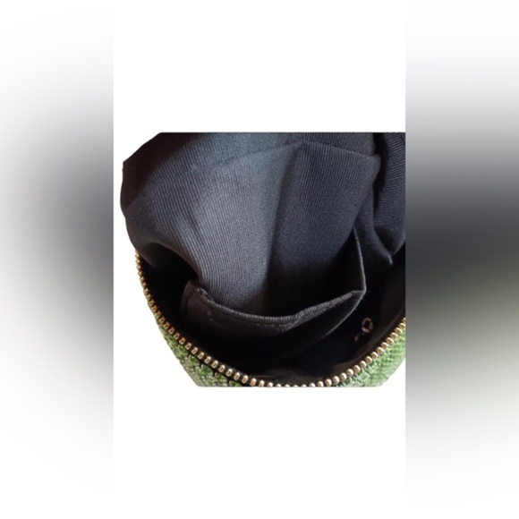 Madison West Knotted Green emerald Rhinestone crystal Dumpling Evening bag new - Picture 7 of 7